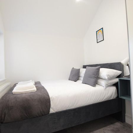 Stylish City Centre Apartments Линкълн Екстериор снимка