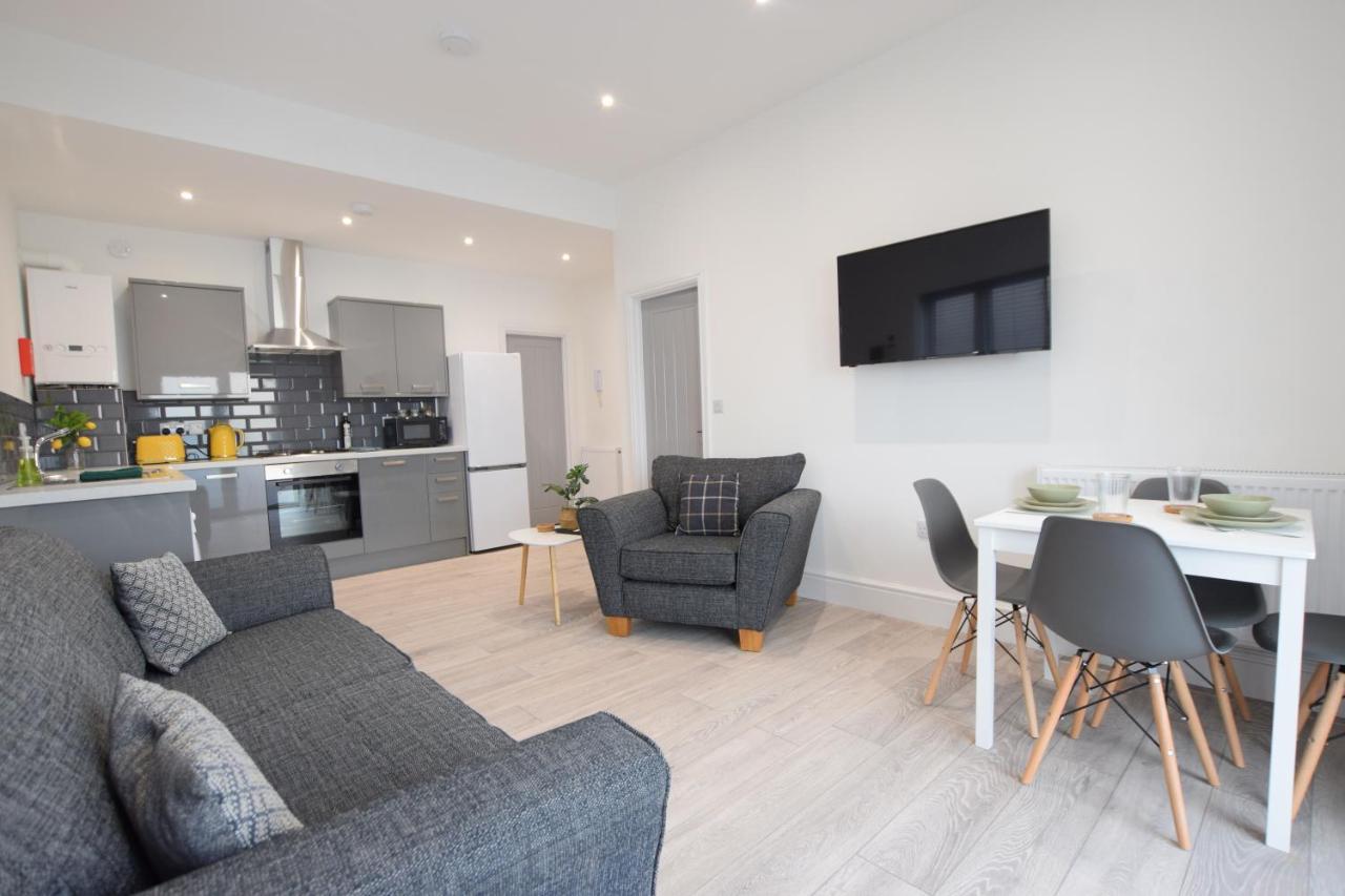 Stylish City Centre Apartments Линкълн Екстериор снимка