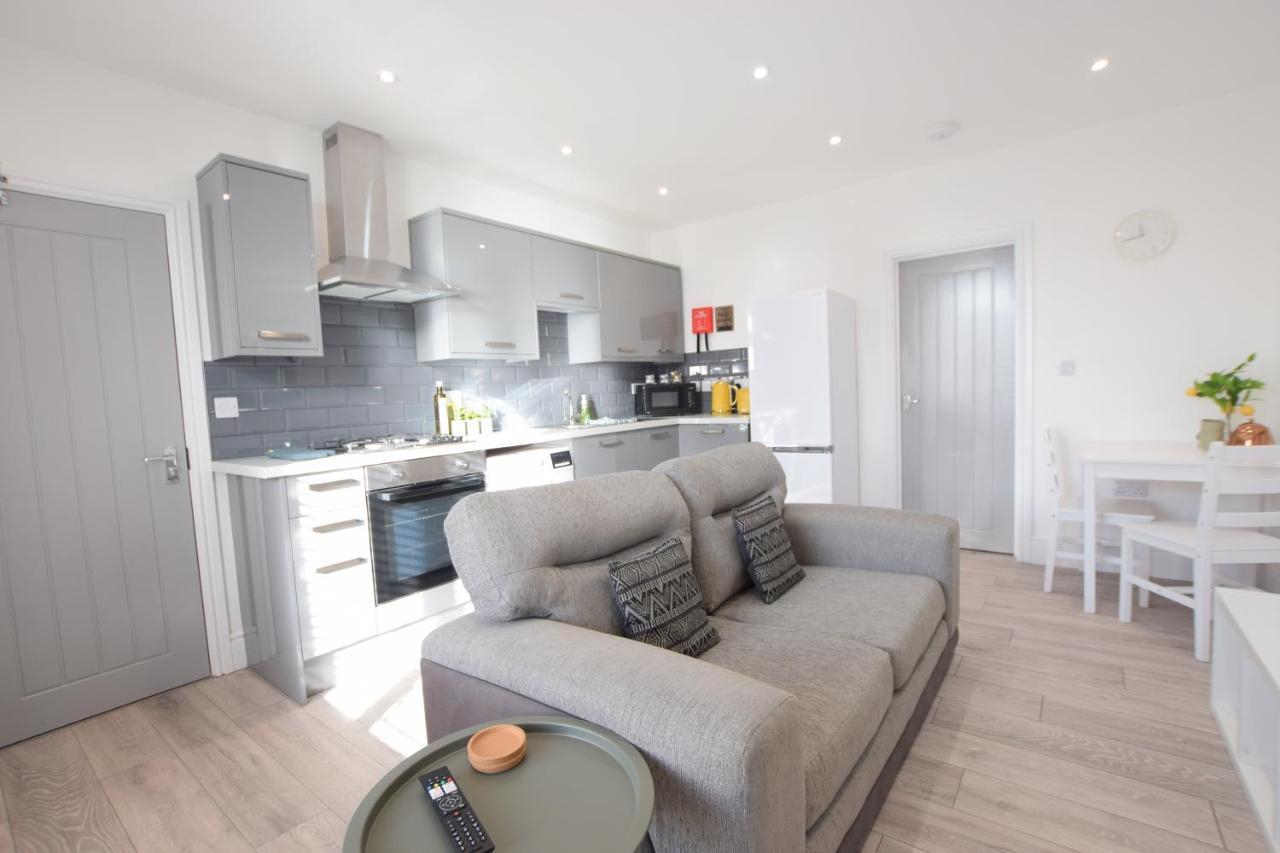 Stylish City Centre Apartments Линкълн Екстериор снимка