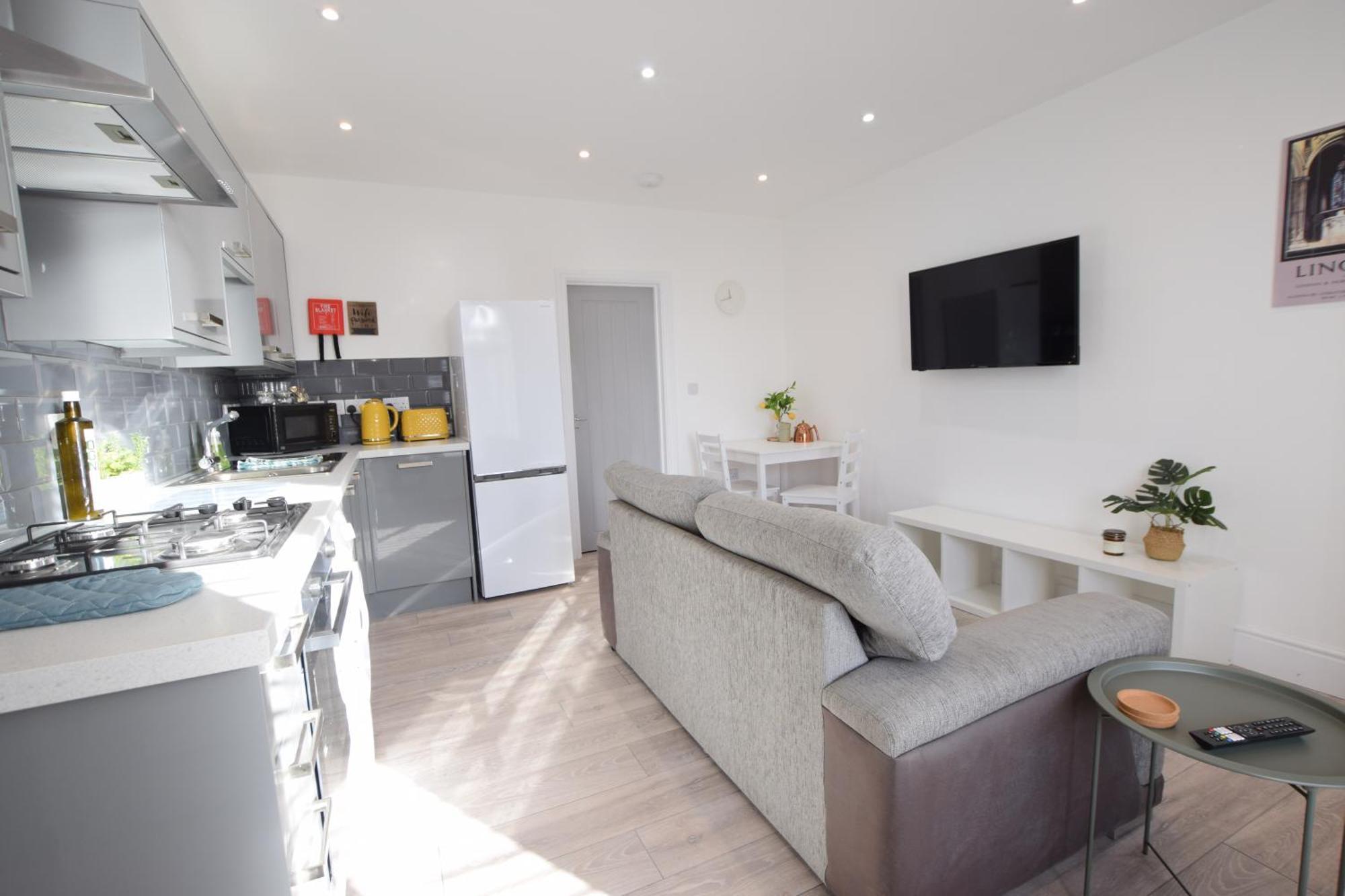 Stylish City Centre Apartments Линкълн Екстериор снимка